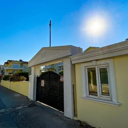 King Cleodora Apartmán